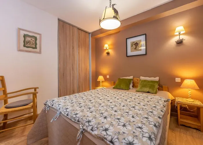 Appartement 6 Couchages Au Pied Des Pistes A Orcieres 2 Chambres, Balcon Et Parking Couvert